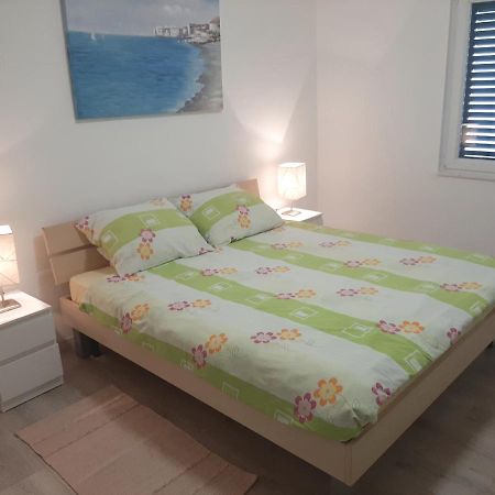 Apartman Maslina Pisak Exterior photo