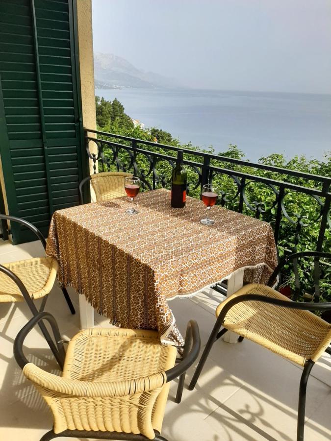 Apartman Maslina Pisak Exterior photo