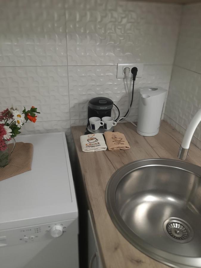 Apartman Maslina Pisak Exterior photo