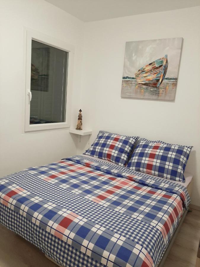 Apartman Maslina Pisak Exterior photo